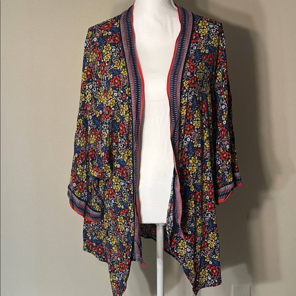 F&F Casual Collection Floral Top